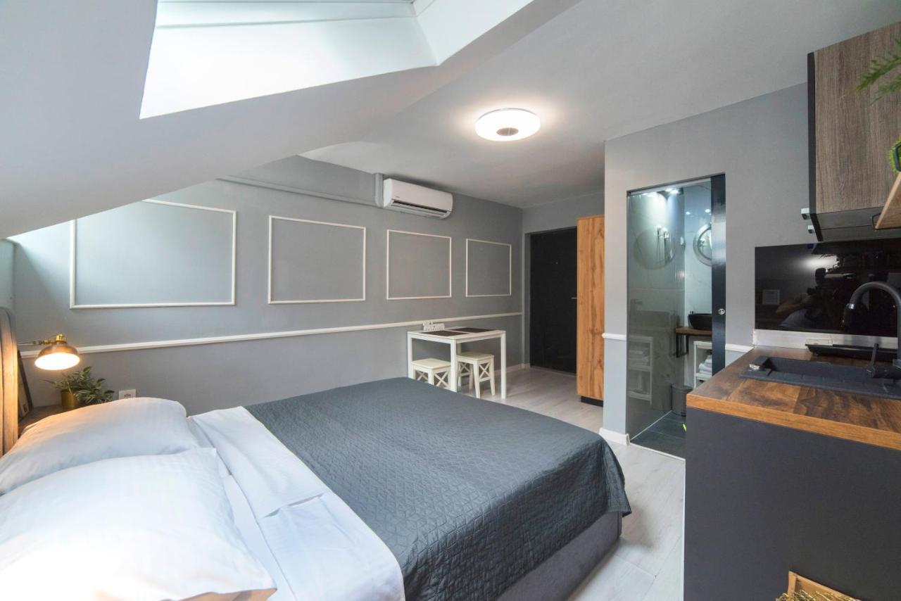 Manuela Studio Apartments, 4Th Floor, No Elevator ซาเกร็บ ภายนอก รูปภาพ
