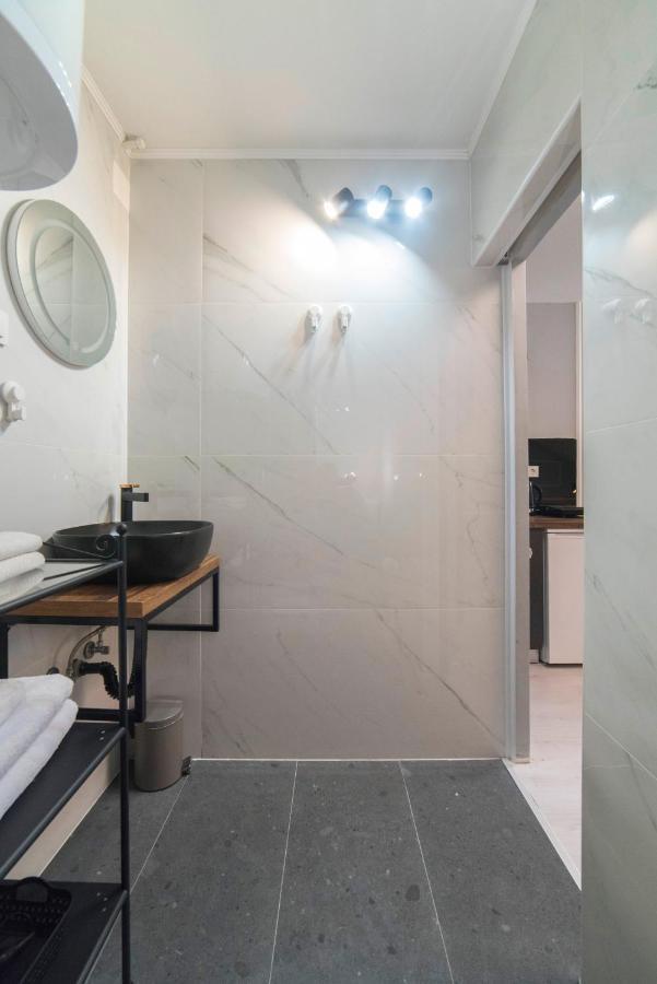 Manuela Studio Apartments, 4Th Floor, No Elevator ซาเกร็บ ภายนอก รูปภาพ